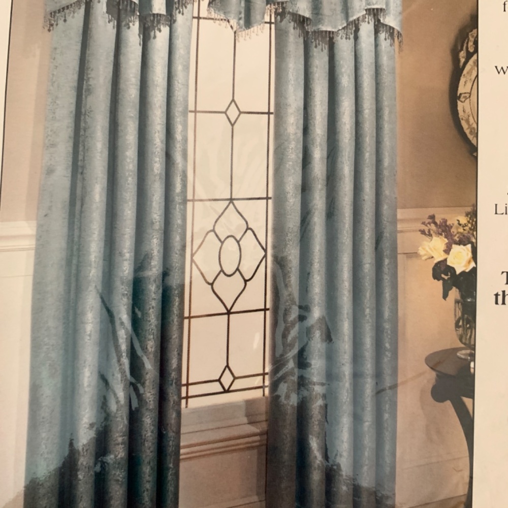 Red Cinnabar Curtains & Valances (NWOT) - Picture 11 of 11